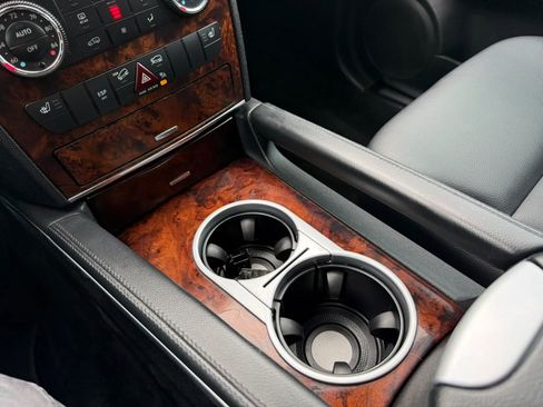 Used 2010 Mercedes-Benz ML 550 4MATIC image 22