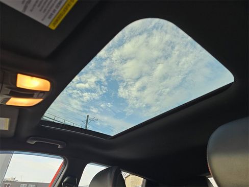 Used 2021 Hyundai Veloster Turbo image 21