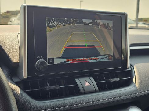 Used 2023 Toyota RAV4 AWD Hybrid image 25