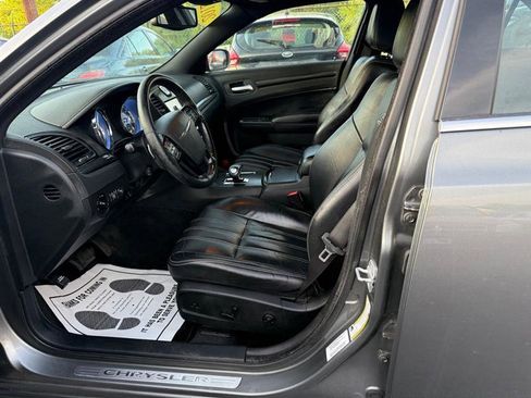 Used 2012 Chrysler 300 S w/ Luxury Group AWD/4WD image 9