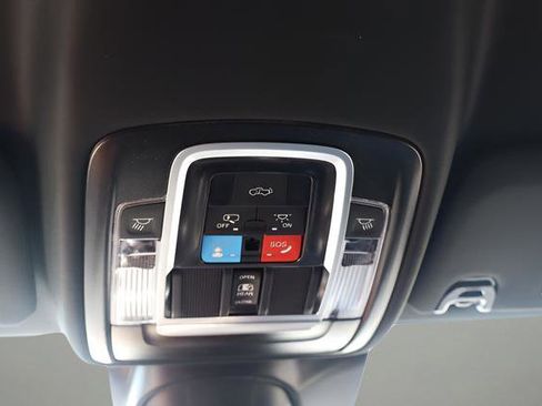 New 2026 RAM 3500 Laramie AWD/4WD image 24