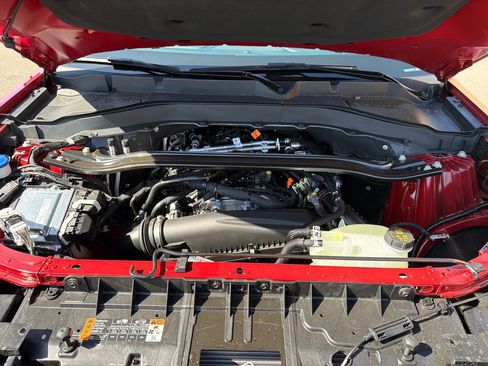 New 2026 Ford Explorer ST-Line w/ ST-Line Street Pack AWD/4WD image 22