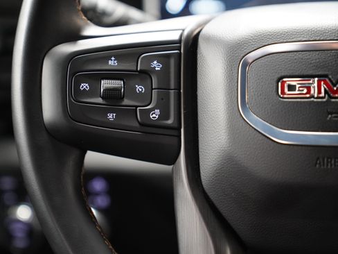 Used 2024 GMC Sierra 2500 AT4 w/ AT4 Preferred Package image 19