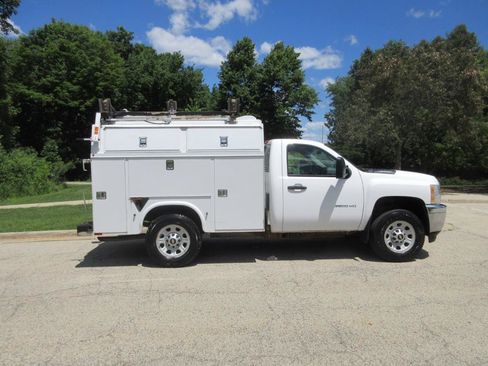 Used 2012 Chevrolet Silverado 3500 W/T AWD/4WD image 8
