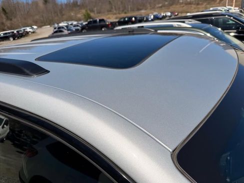 Used 2024 Jeep Grand Cherokee Altitude image 13