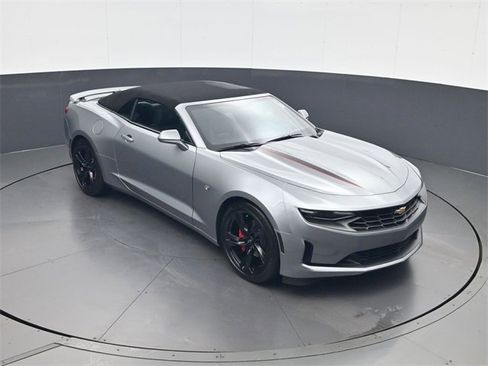 Used 2023 Chevrolet Camaro LT image 15