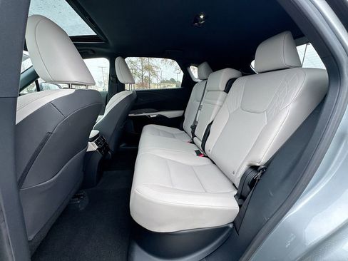 Used 2024 Lexus RX 350 Premium image 32