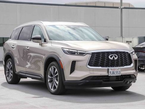 Used 2023 INFINITI QX60 Luxe w/ Vision Package FWD image 1