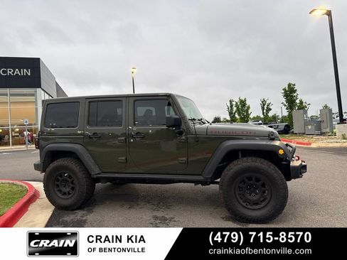 Used 2015 Jeep Wrangler Unlimited Rubicon AWD/4WD image 4