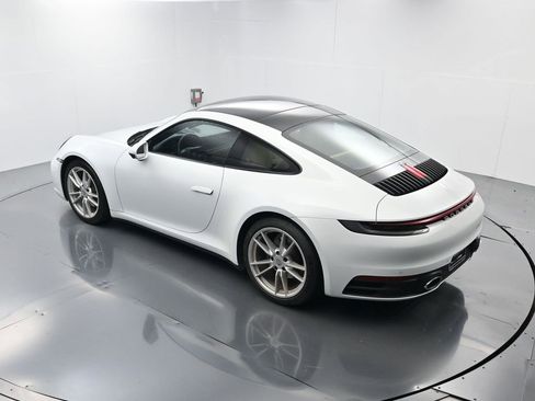 Certified 2022 Porsche 911 Carrera image 33