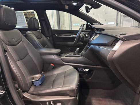 Used 2023 Cadillac XT5 Sportv w/ Technology Package AWD/4WD image 35