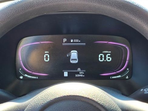 Used 2023 Kia Soul LX w/ LX Technology Package image 26