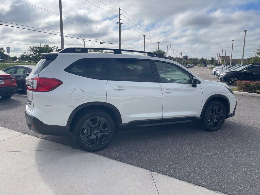 Used 2025 Subaru Ascent Onyx Edition AWD/4WD image 5