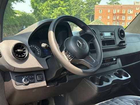 Used 2021 Mercedes-Benz Sprinter 3500 image 15