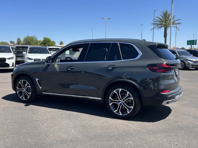 Used 2026 BMW X5 sDrive40i w/ Premium Package RWD image 8