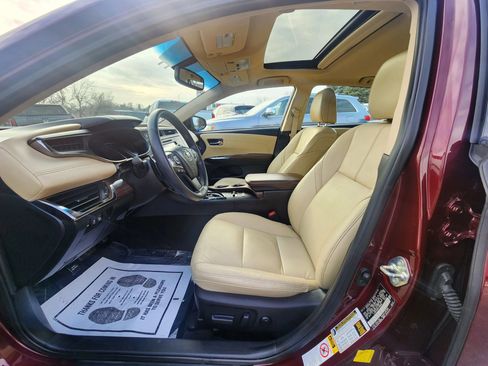 Used 2015 Toyota Avalon XLE Touring image 18