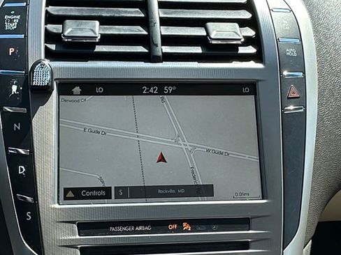 Used 2018 Lincoln MKZ Select w/ Select Plus Package AWD/4WD image 14