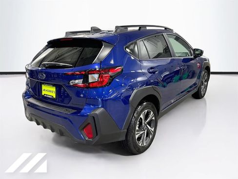 Used 2026 Subaru Crosstrek 2.5i Premium AWD/4WD image 5
