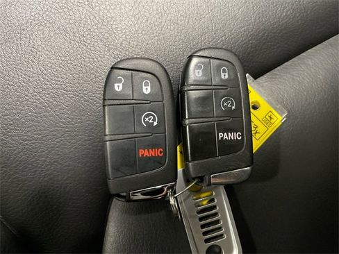 Used 2019 Jeep Renegade Trailhawk image 20