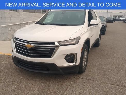Used 2023 Chevrolet Traverse LT FWD image 13
