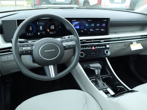 New 2026 Hyundai Tucson SEL AWD/4WD image 2