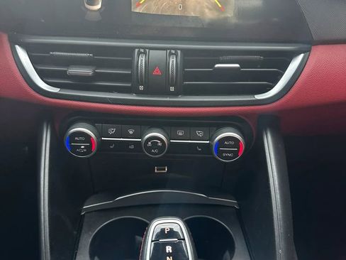 Used 2018 Alfa Romeo Giulia Ti Sport w/ Quick Order Package 22S Sport AWD/4WD image 20