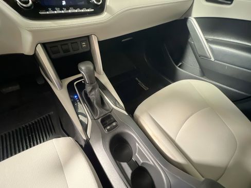 Used 2022 Toyota Corolla Cross LE image 26