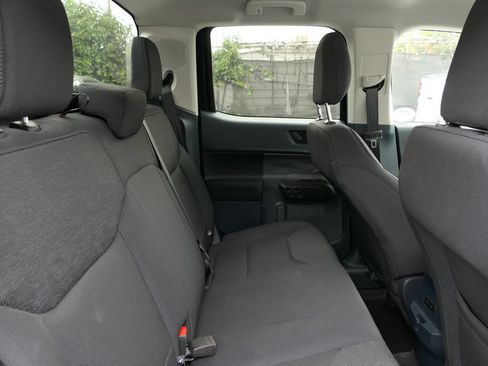 Used 2026 Ford Maverick XL AWD/4WD image 25