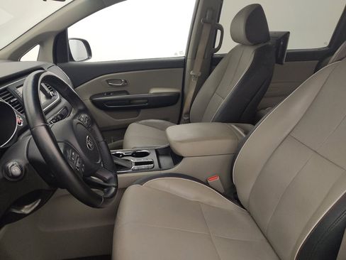 Used 2019 Kia Sedona EX FWD image 17