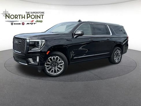 Used 2023 GMC Yukon XL Denali Ultimate AWD/4WD image 1