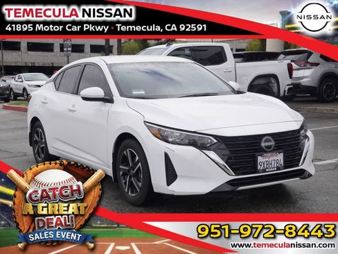 Used 2025 Nissan Sentra SV image 1