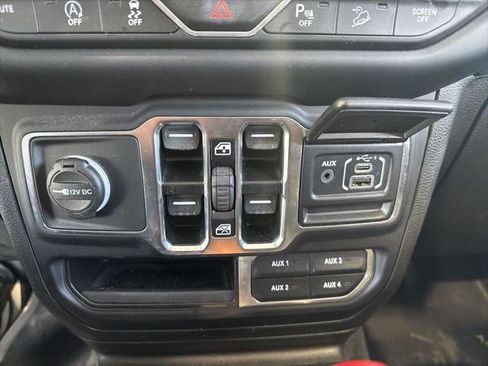 Certified 2021 Jeep Wrangler Unlimited Sahara AWD/4WD image 20