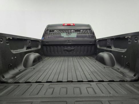 Used 2018 Chevrolet Silverado 1500 Custom w/ Custom Convenience Package AWD/4WD image 26