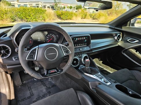 Used 2018 Chevrolet Camaro SS RWD image 20