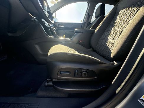 Used 2024 Chevrolet Equinox LT image 14
