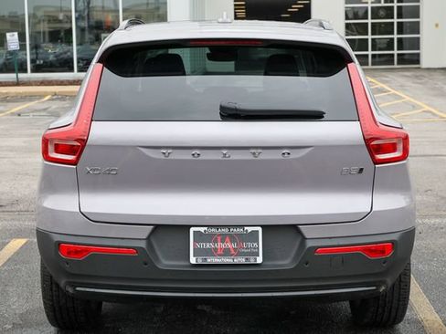 Certified 2026 Volvo XC40 B5 Plus AWD/4WD image 33
