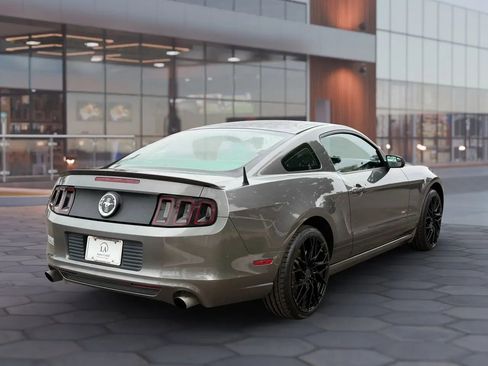 Used 2013 Ford Mustang Coupe image 6
