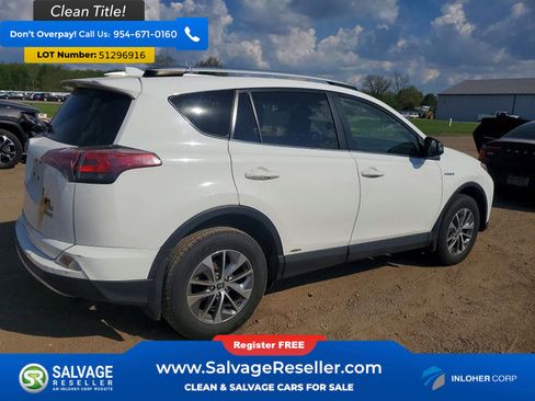 Used 2016 Toyota RAV4 XLE w/ Convenience Package AWD/4WD image 4