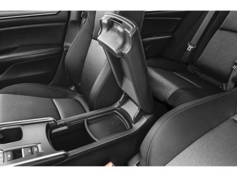 Used 2022 Honda Accord Hybrid image 14