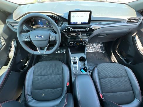 Used 2025 Ford Escape ST-Line AWD/4WD image 17