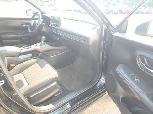 Used 2024 Honda HR-V Sport image 20