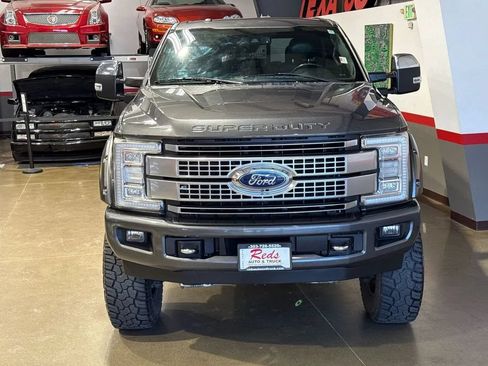Used 2017 Ford F250 Platinum w/ Platinum Ultimate Package AWD/4WD image 8
