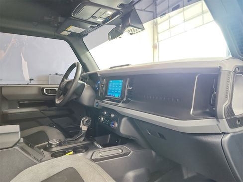 Used 2023 Ford Bronco 2-Door image 33