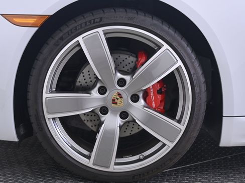 Certified 2024 Porsche 718 Cayman S RWD image 11