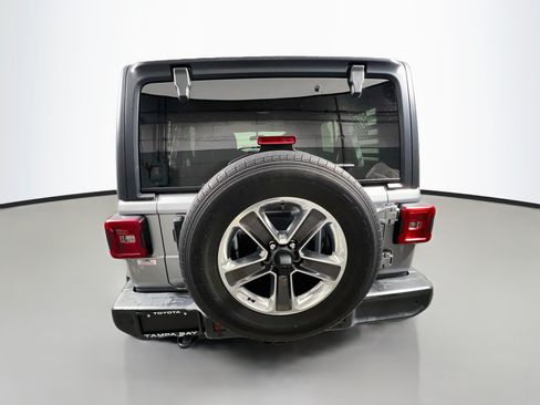 Used 2018 Jeep Wrangler Unlimited Sport S AWD/4WD image 6