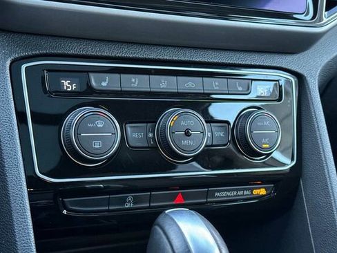 Used 2021 Volkswagen Atlas SEL Premium AWD/4WD image 18