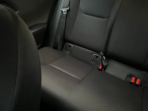 Used 2025 Toyota Prius LE image 39