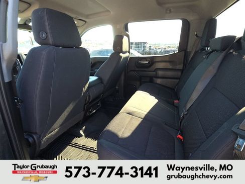 Used 2019 Chevrolet Silverado 1500 Custom w/ Custom Value Package AWD/4WD image 15