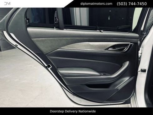 Used 2018 Cadillac CTS V w/ Carbon Fiber Package RWD image 38