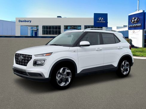 New 2026 Hyundai Venue SEL image 2